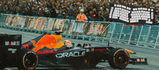 Red Bull RB7 - F1 Racing Mouse Pads
