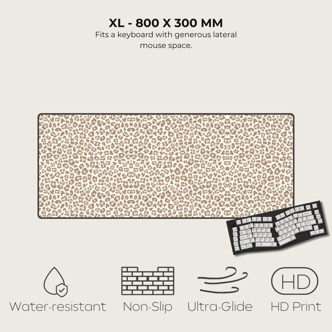 Leopard print mouse pad with dimensions 800x300 mm, featuring a keyboard on a light gray background.