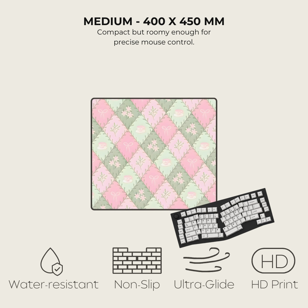 Patterned mouse pad with keyboard on a light beige background, featuring text and icons about product specifications.